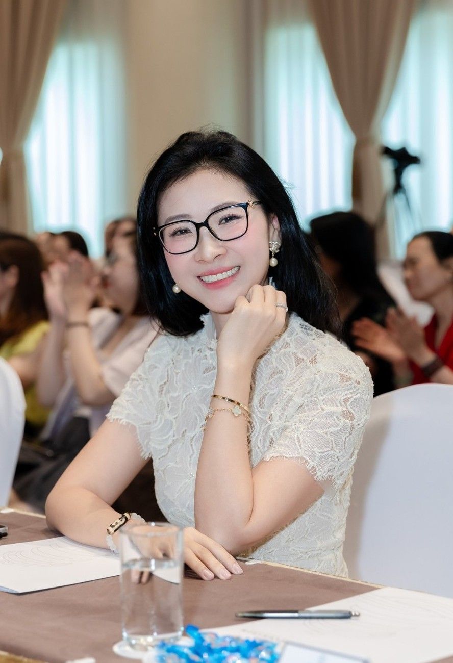 Hồng Ngọc